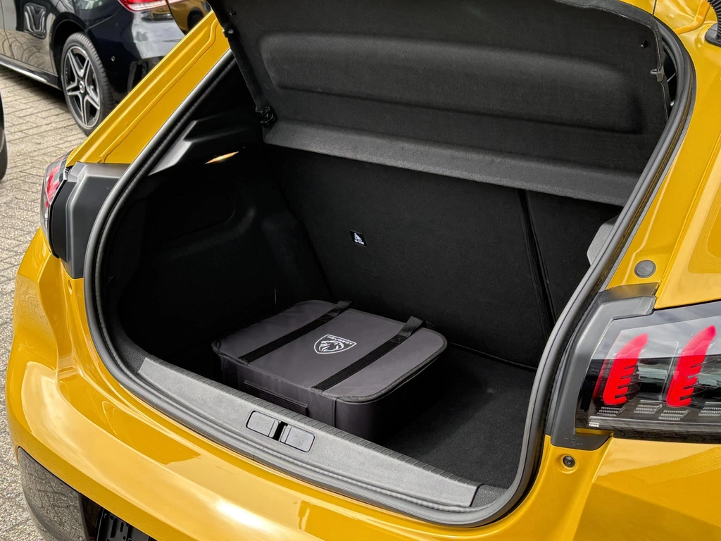 Peugeot e-208 – foto 17