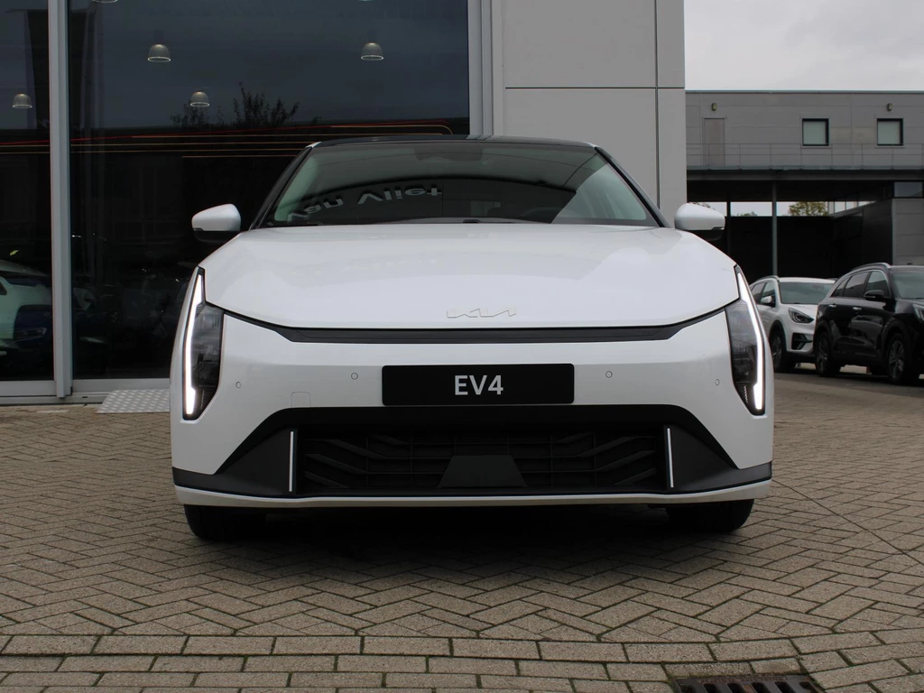 Kia EV4 – foto 9