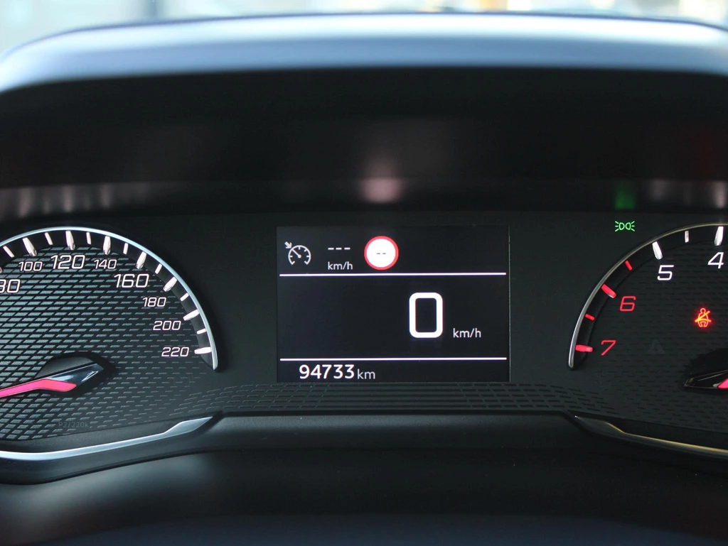 Peugeot 208 – foto 15