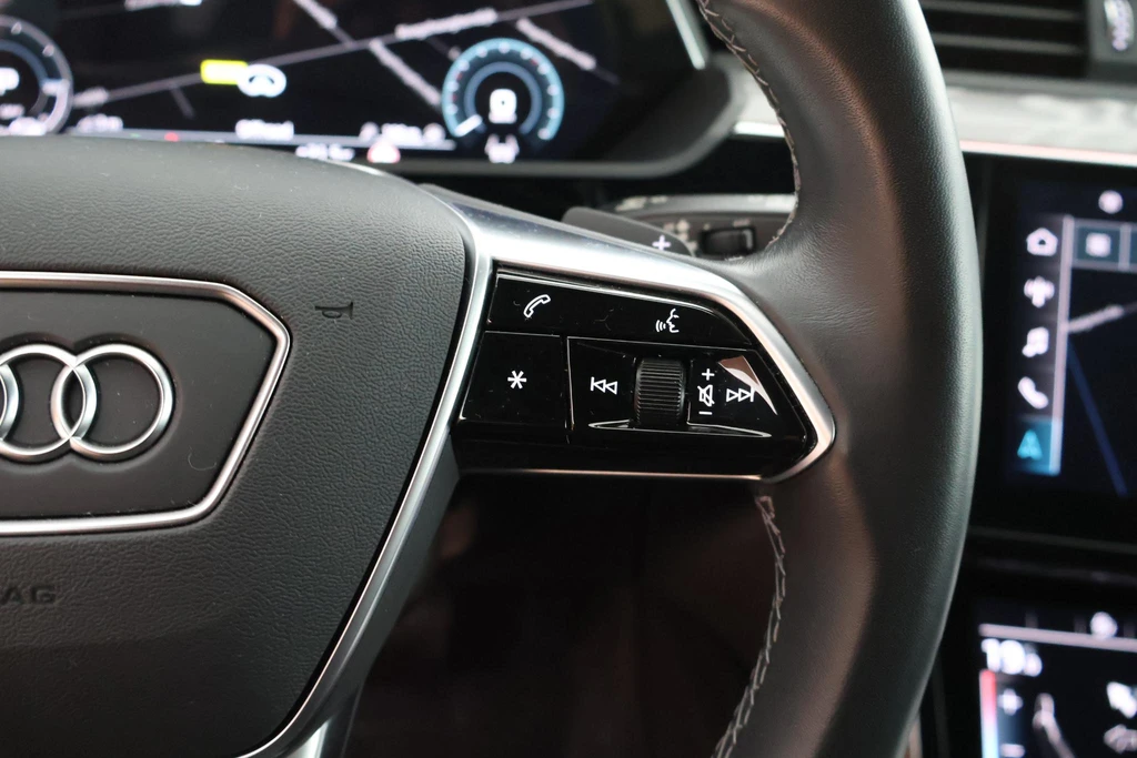 Audi Q8 e-tron – foto 20