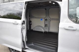 Ford Transit Custom – thumbnail 8