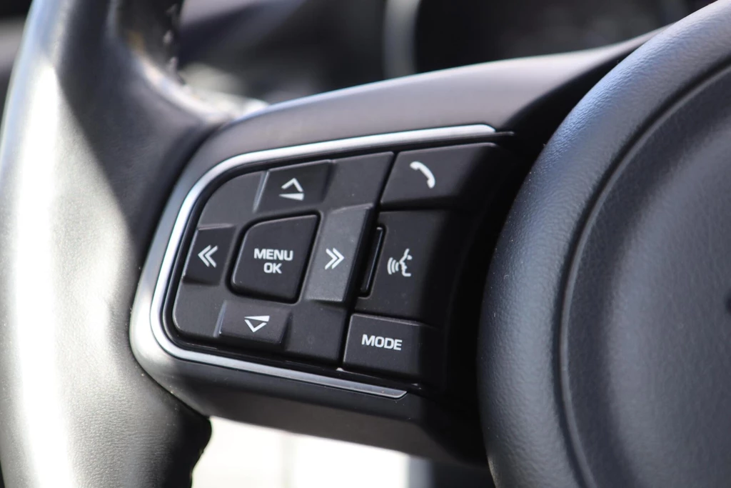 Jaguar E-PACE – foto 10