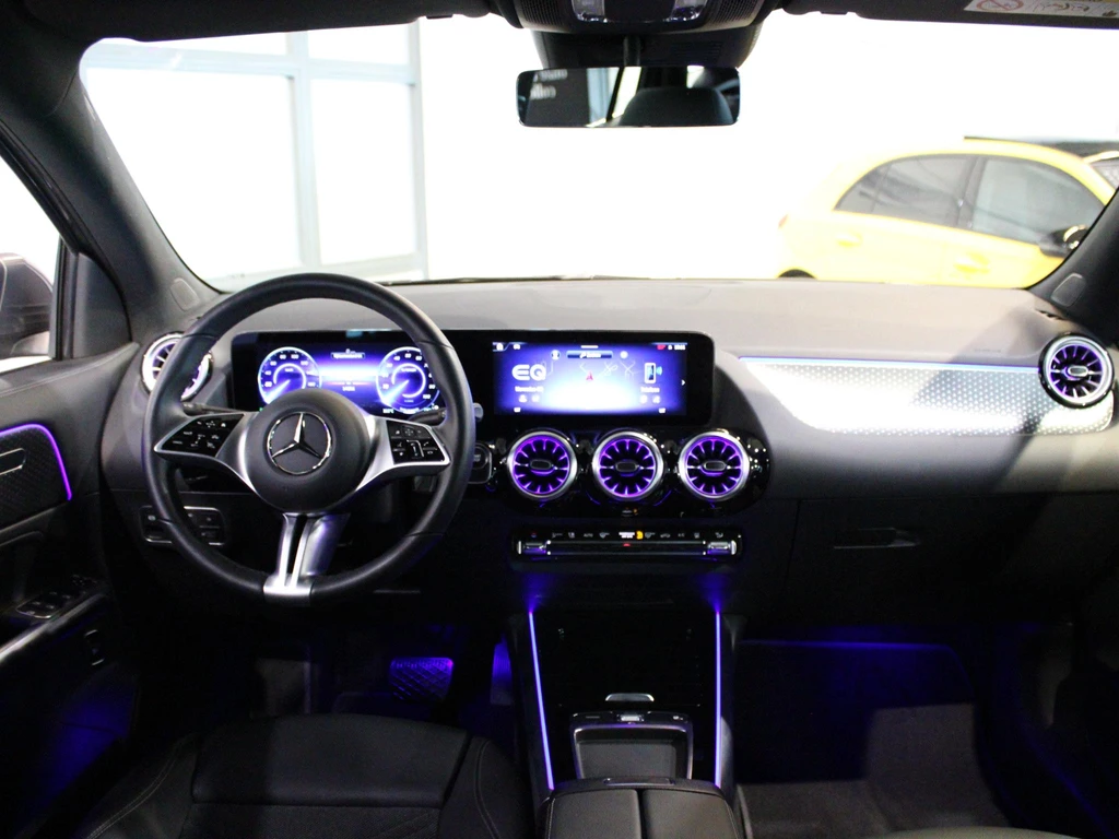 Mercedes-Benz EQA – foto 11