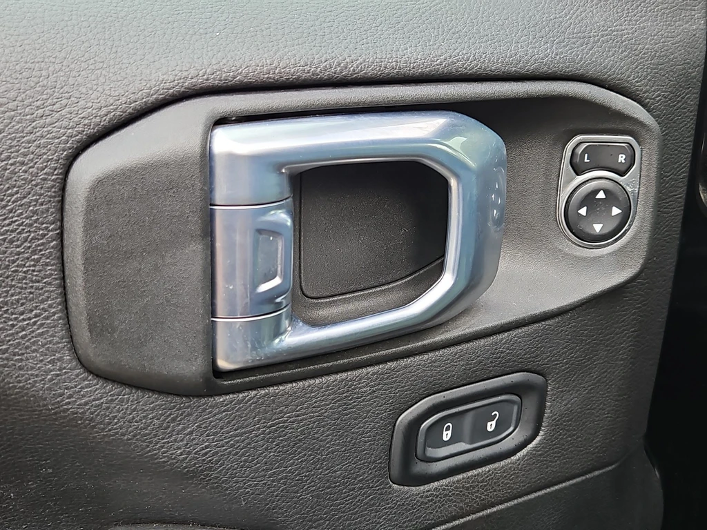 Jeep Wrangler – foto 18