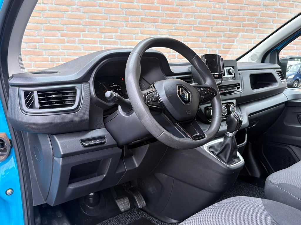 Renault Trafic – foto 10
