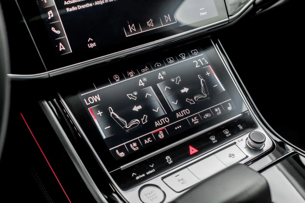 Audi A8 – foto 12