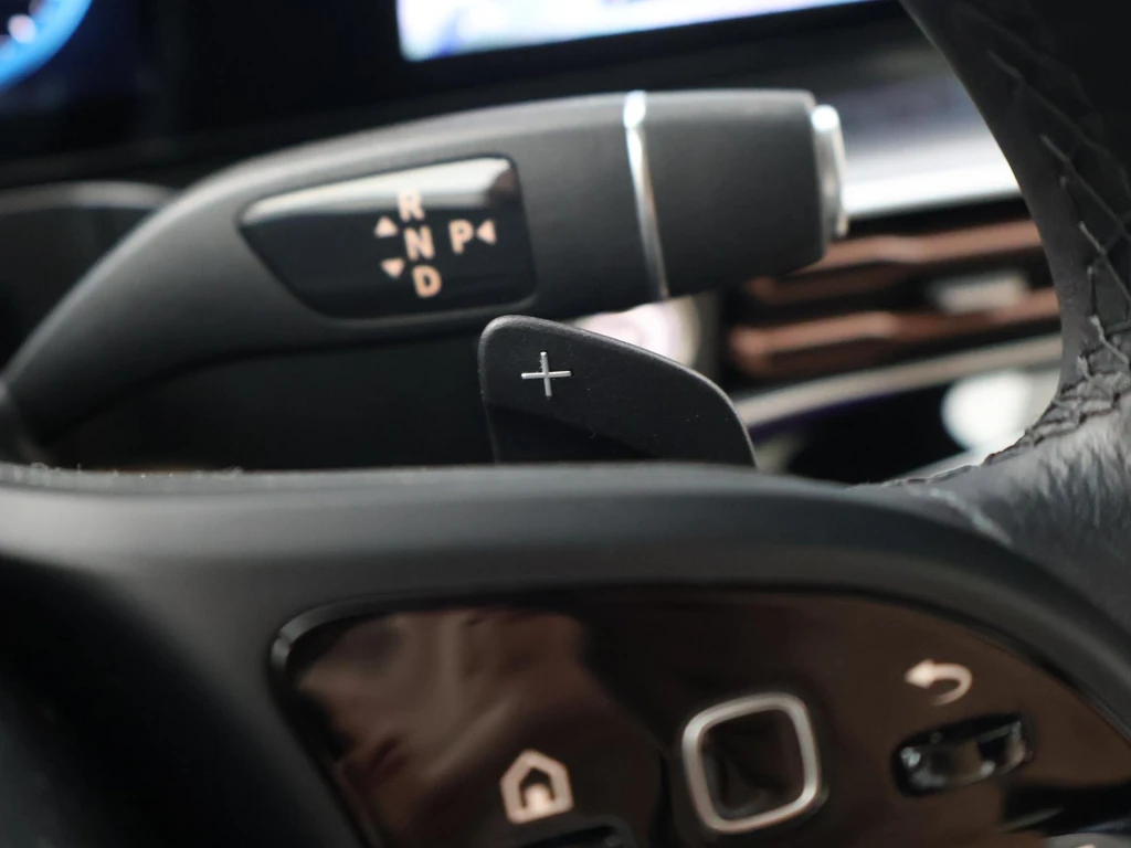 Mercedes-Benz EQC – foto 42