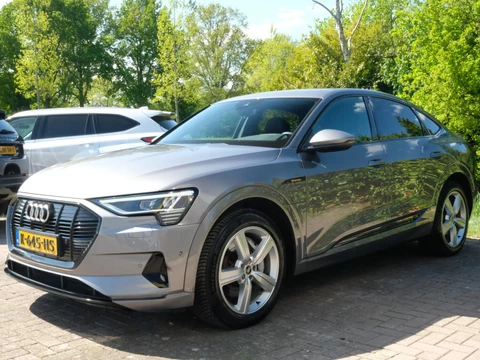 Audi e-tron Sportback 55 quattro Business edition 95 kWh | 408 PK | Elektrische klep | Camera | Memory | Luchtvering | Navigatie | Stoelverwarming |