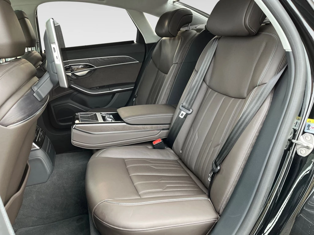 Audi A8 – foto 8