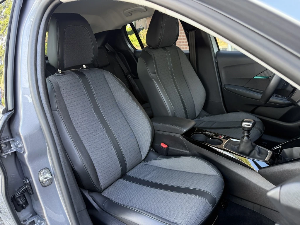 Peugeot 208 – foto 43