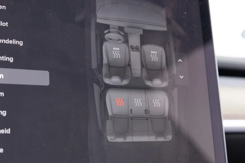 Tesla Model Y – foto 15