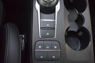Ford Kuga – thumbnail 33