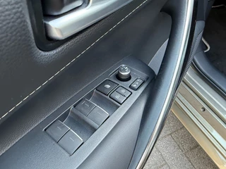 Toyota Corolla Touring Sports – thumbnail 18
