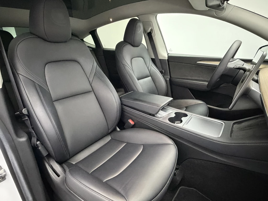 Tesla Model Y – foto 26