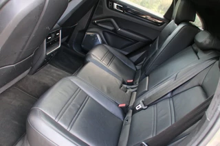 Porsche Cayenne – thumbnail 25