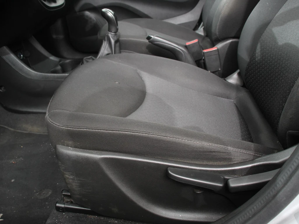 Opel KARL – foto 21