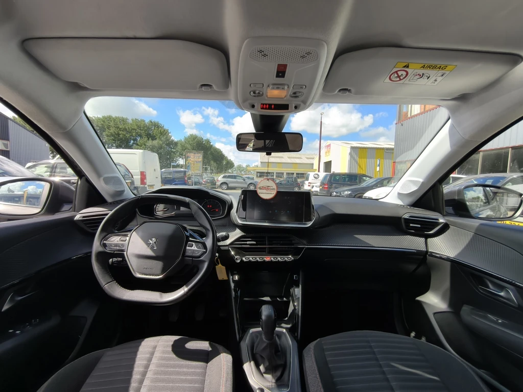 Peugeot 208 – foto 9