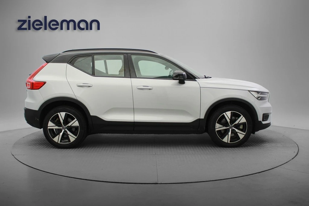 Volvo XC40 – foto 8