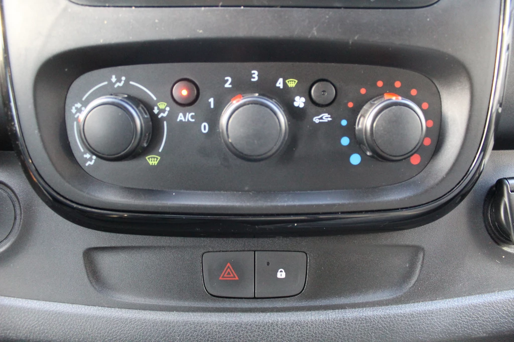 Opel Vivaro – foto 19