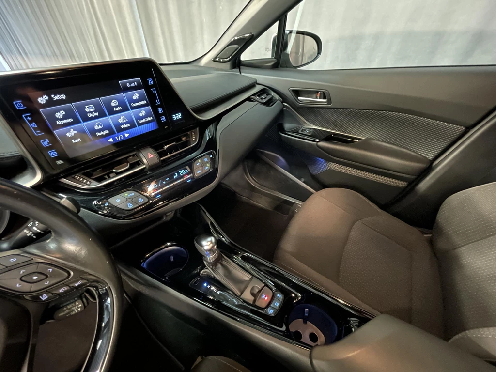 Toyota C-HR – foto 31