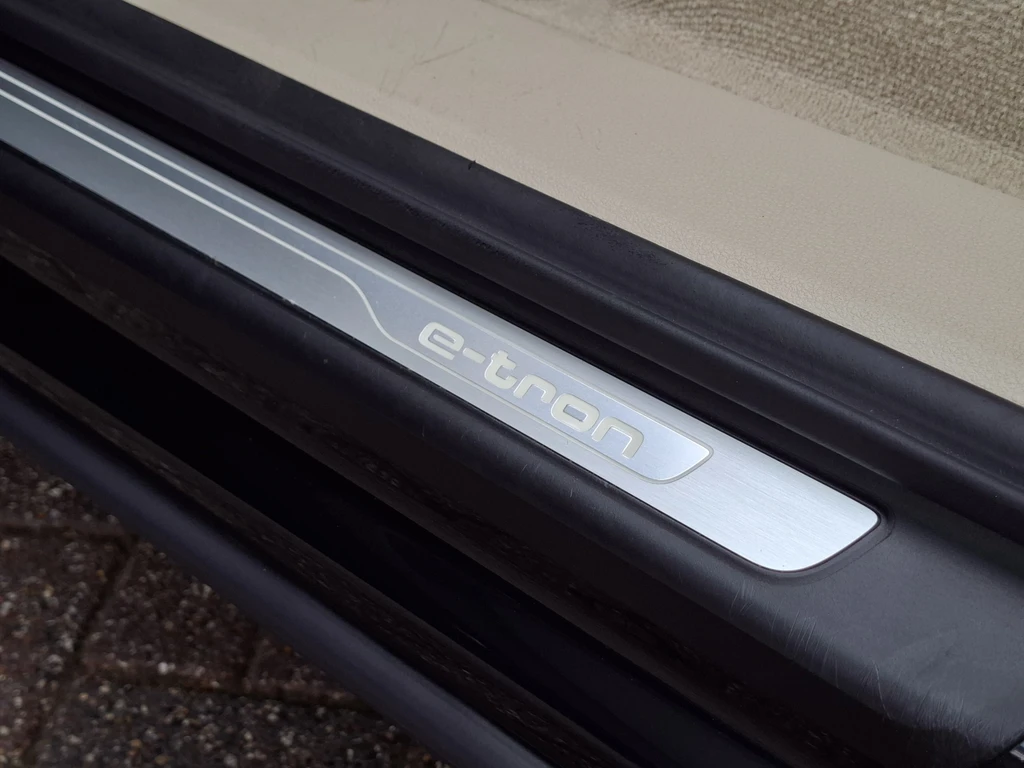 Audi Q7 – foto 28