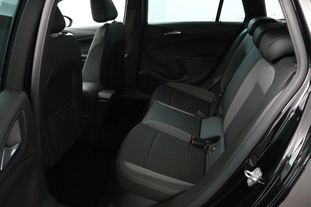 Opel Astra – foto 31