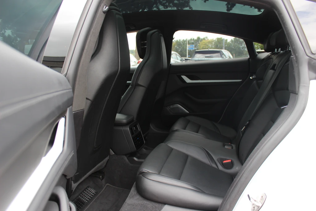 Porsche Taycan – foto 14