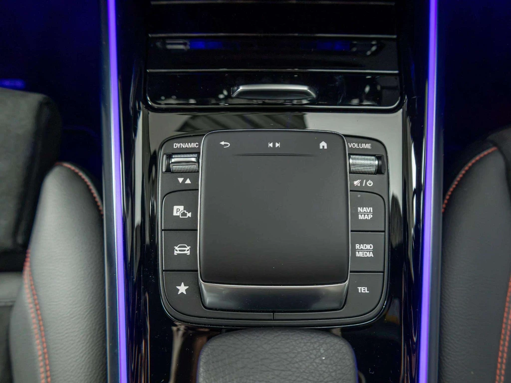 Mercedes-Benz EQA – foto 28