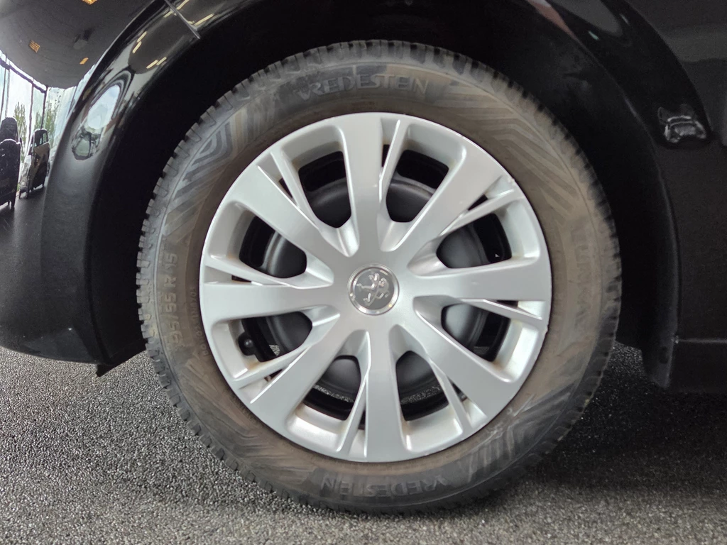 Peugeot 208 – foto 12