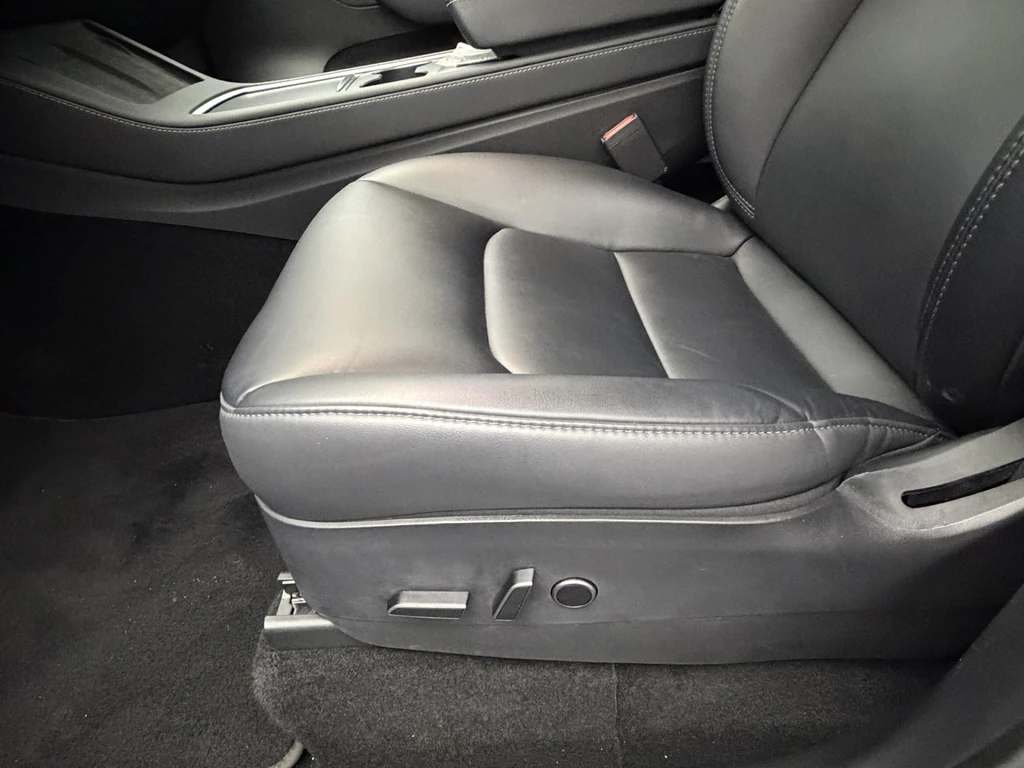 Tesla Model Y – foto 24