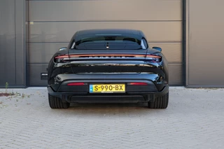 Porsche Taycan – thumbnail 8