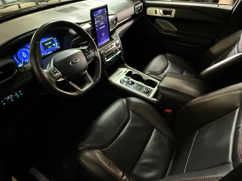 Ford Explorer – foto 18