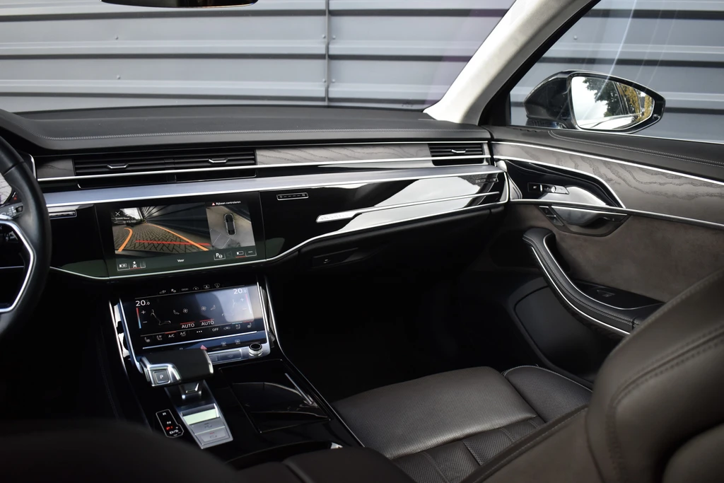 Audi A8 – foto 37