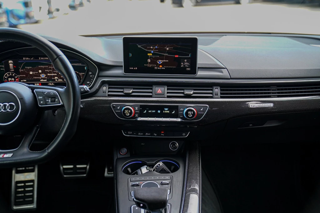 Audi S4 – foto 27