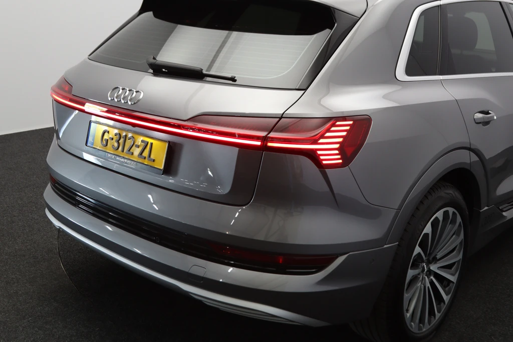 Audi e-tron – foto 6