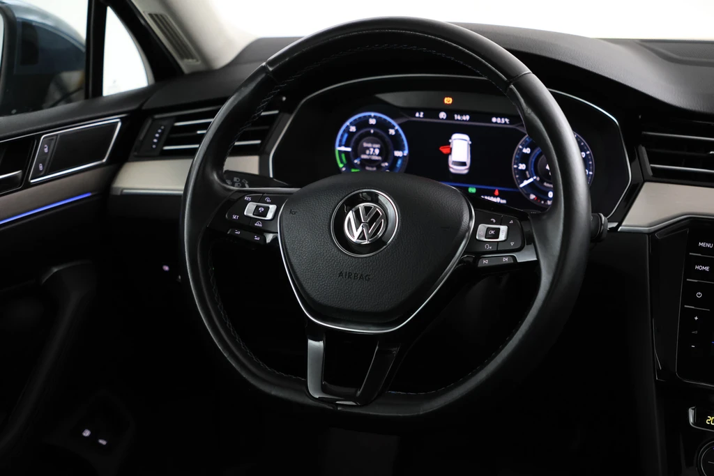 Volkswagen Passat – foto 15
