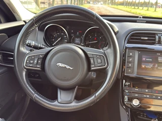 Jaguar XE – thumbnail 13