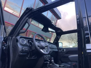 Jeep Wrangler – thumbnail 15