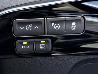 Toyota Prius – thumbnail 18