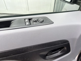 Peugeot Traveller – thumbnail 15
