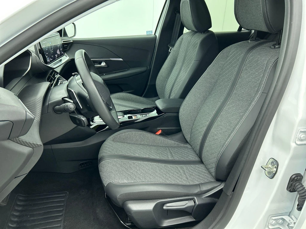 Peugeot 208 – foto 28