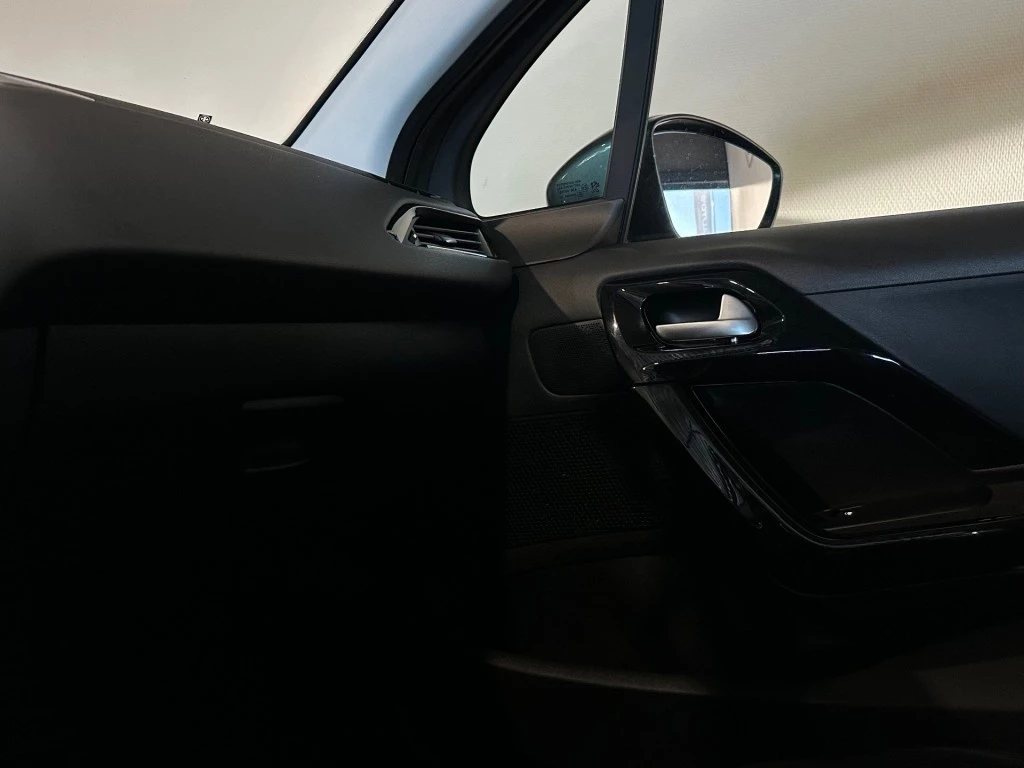 Peugeot 208 – foto 34