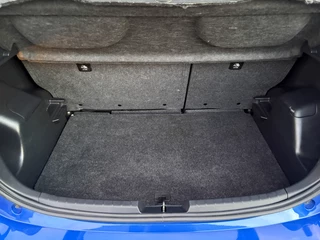Toyota Yaris – thumbnail 33