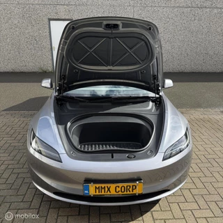 Tesla Model 3 – thumbnail 9