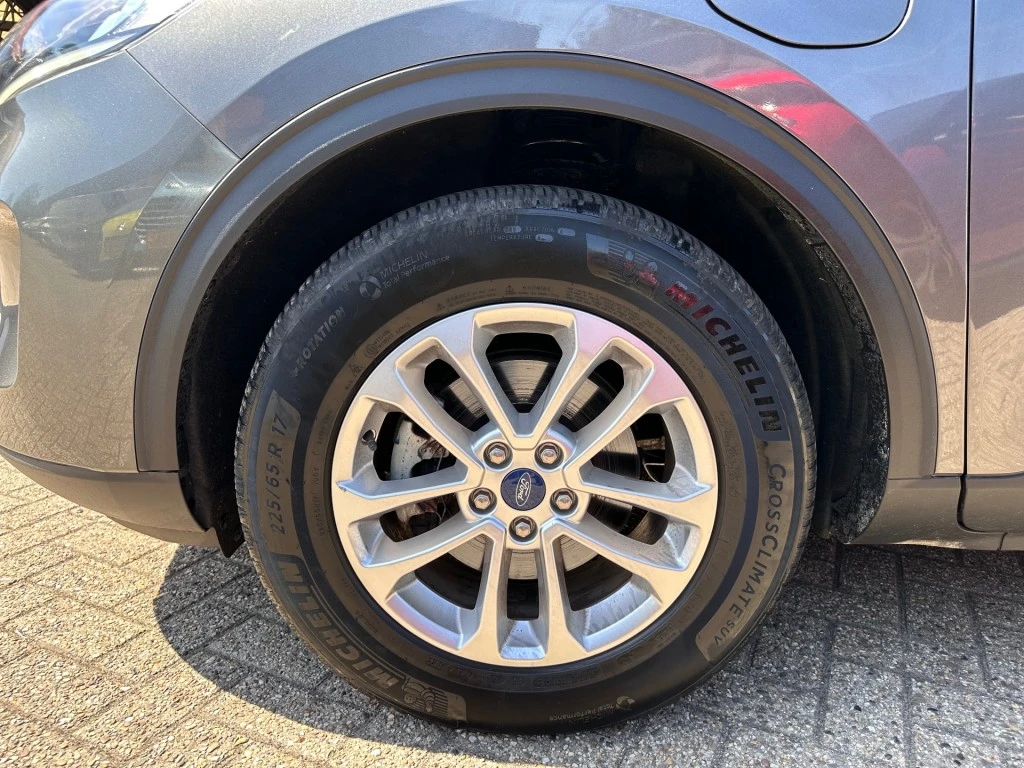 Ford Kuga – foto 12