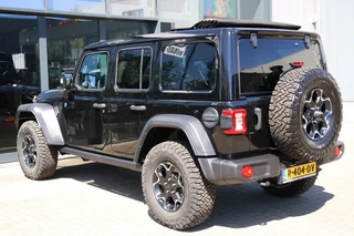 Jeep Wrangler – thumbnail 2