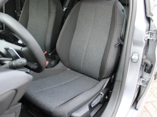 Peugeot 208 – thumbnail 11