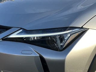 Lexus UX – thumbnail 34