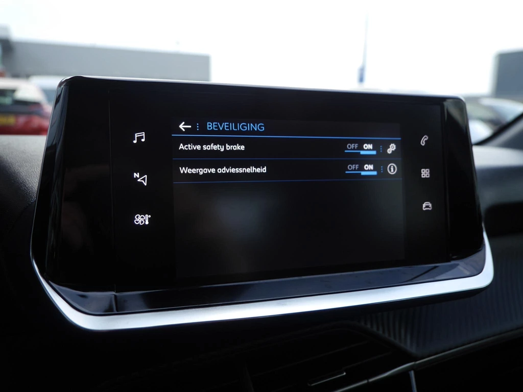 Peugeot 208 – foto 31