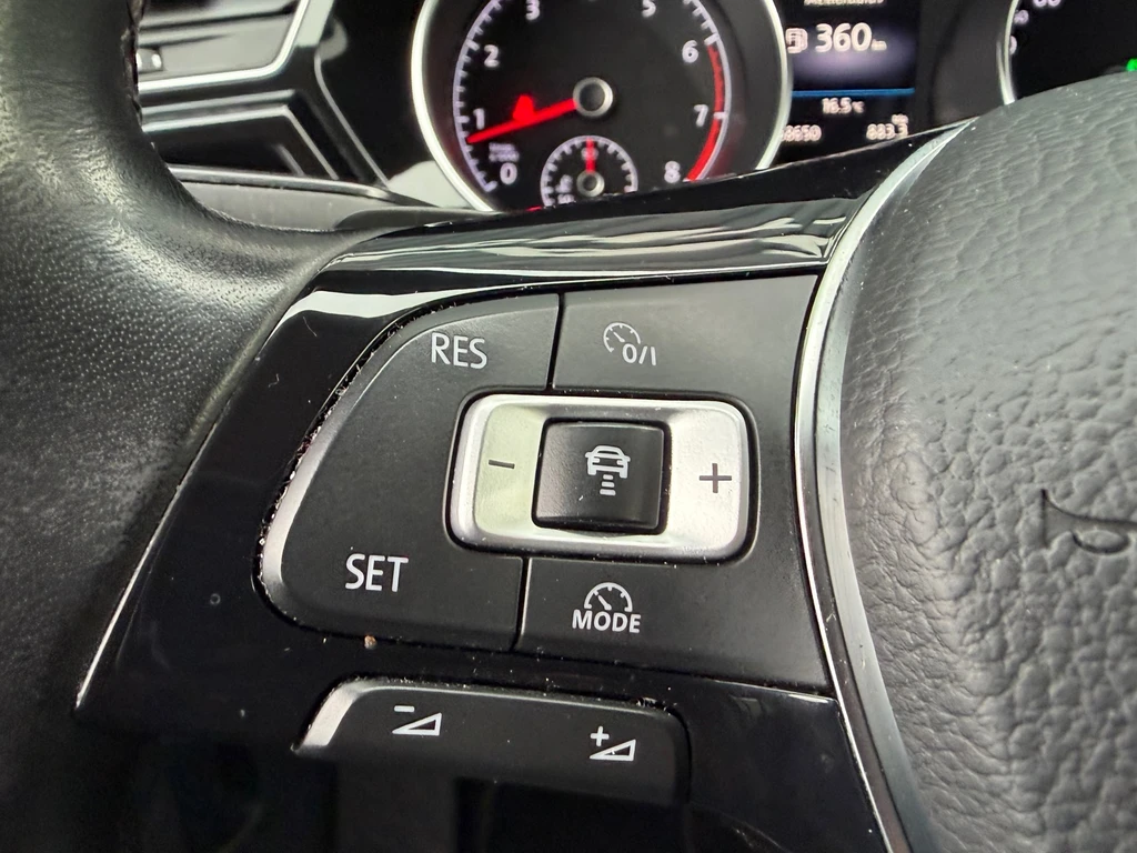 Volkswagen Touran – foto 16